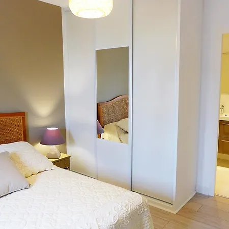 Apartament Cantons *